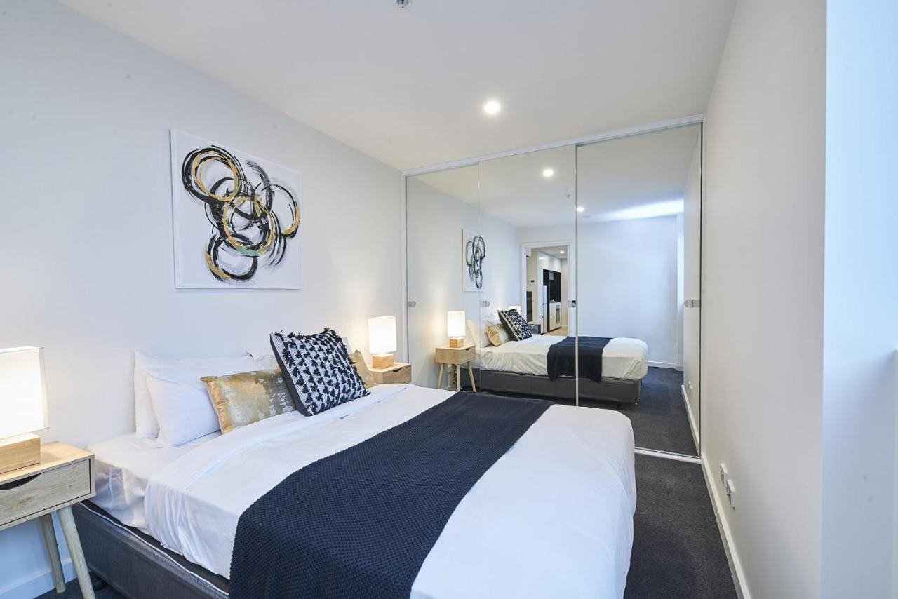 Mega Style Apartments The International Melbourne Exteriör bild