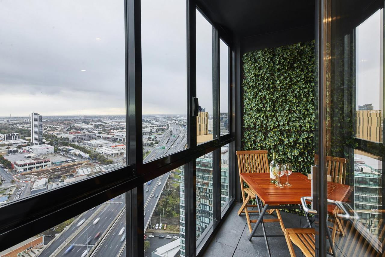 Mega Style Apartments The International Melbourne Exteriör bild