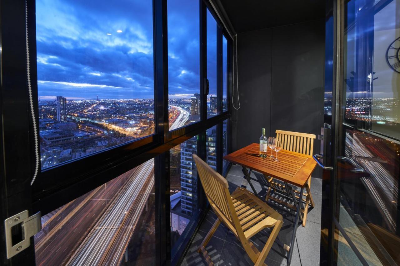 Mega Style Apartments The International Melbourne Exteriör bild